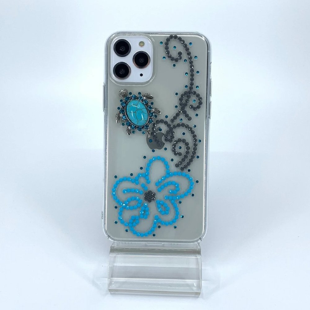 iPhone 11 Pro case. Turquoise & gray Diamond Dotz stones.